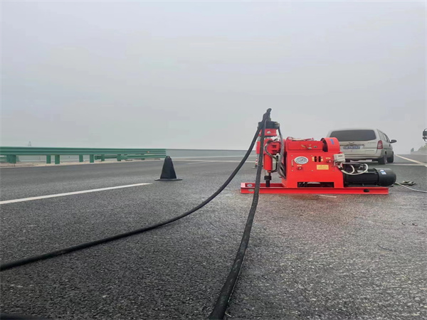 和县马路路基路面开裂下沉注浆加固灌浆