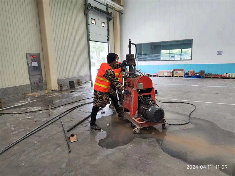 和县厂房地面下沉塌陷注浆加固施工